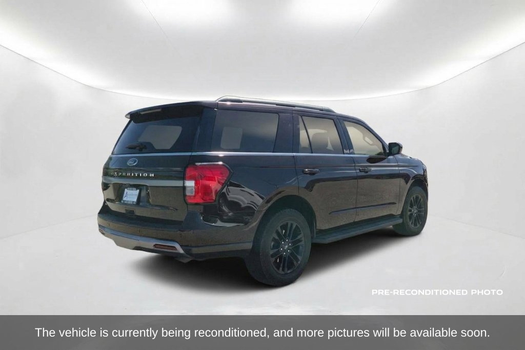 Used 2024 Ford Expedition XLT RWD image 6