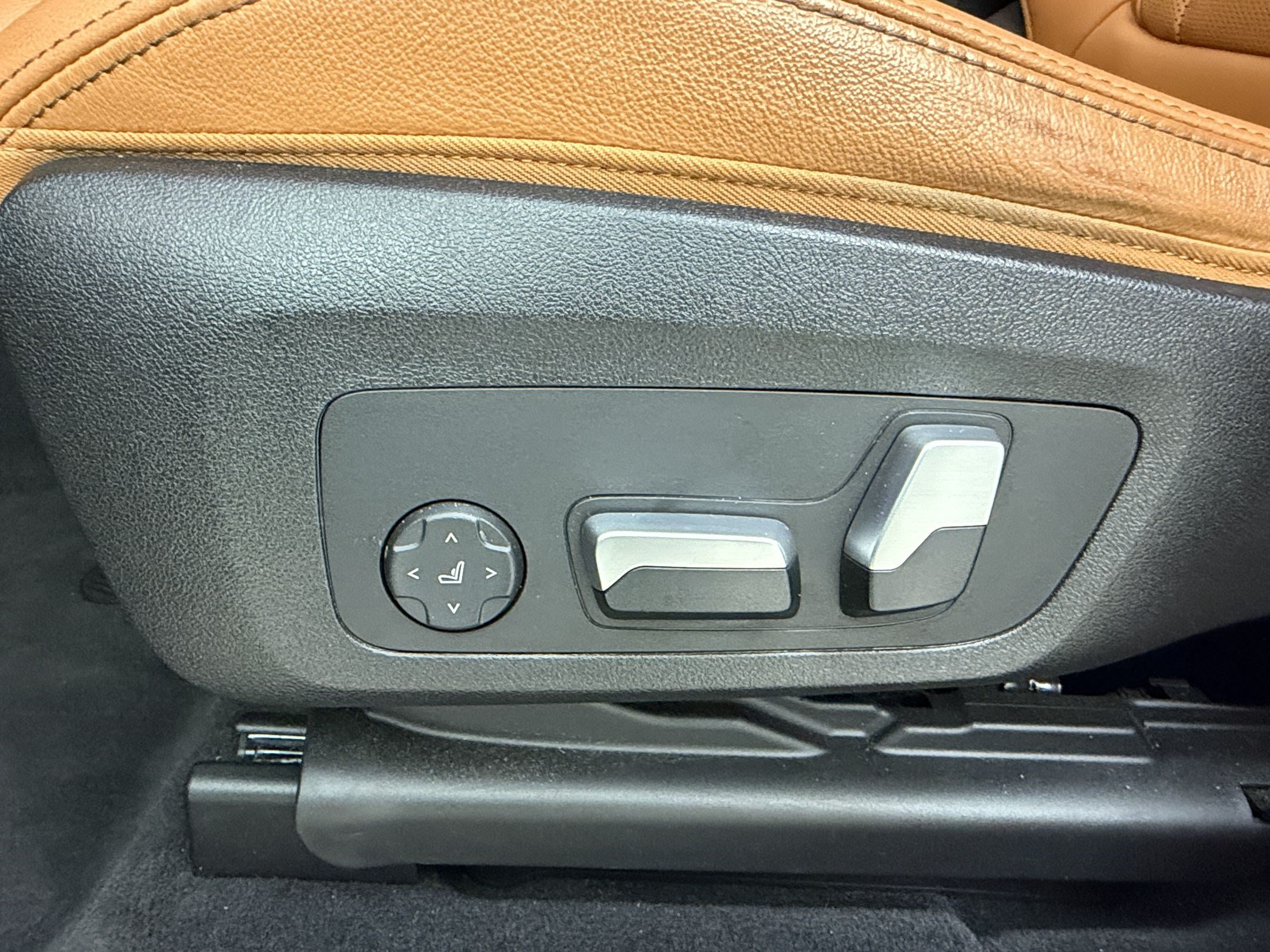 Certified 2023 BMW X3 sDrive30i w/ Premium Package RWD image 15