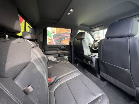 Used 2022 Chevrolet Silverado 2500 LT w/ Convenience Package image 12