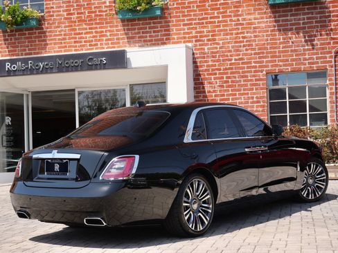 Certified 2021 Rolls-Royce Ghost AWD/4WD image 2