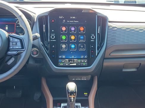 Certified 2025 Subaru Forester Touring AWD/4WD image 19