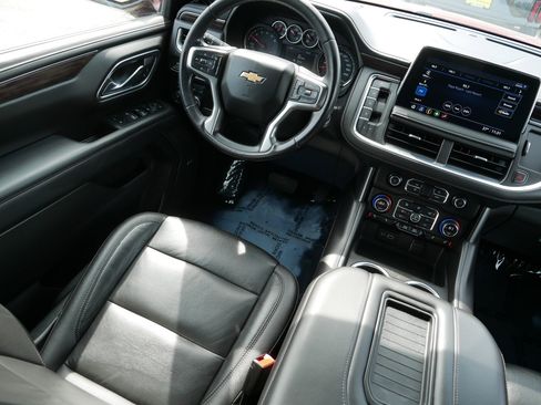 Used 2021 Chevrolet Suburban LT AWD/4WD image 9
