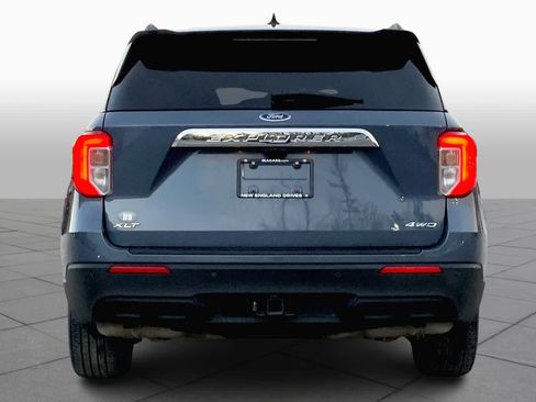 Used 2021 Ford Explorer XLT w/ Class III Trailer Tow Package image 5