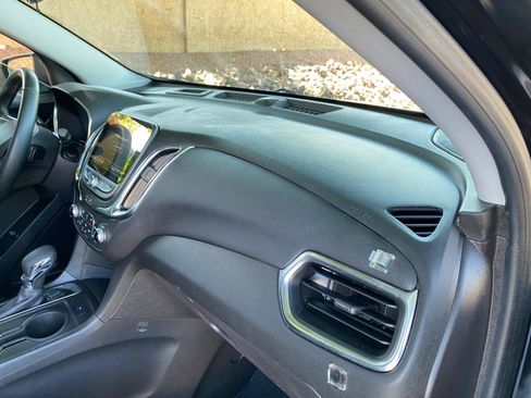 Used 2024 Chevrolet Equinox LT FWD image 54