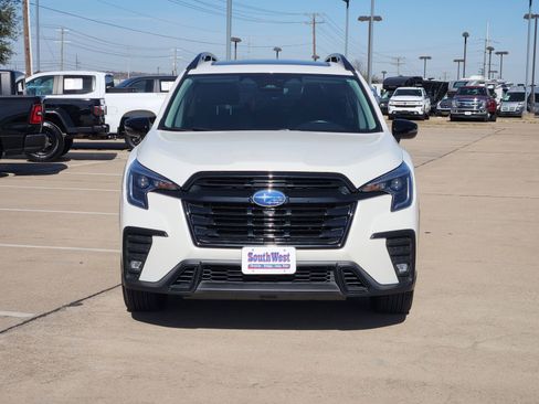 Used 2023 Subaru Ascent Onyx Edition image 6