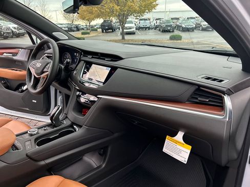 New 2026 Cadillac XT5 Premium Luxury w/ LPO, Floor Liner Package image 32