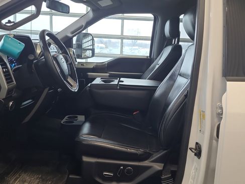 Used 2019 Ford F250 Lariat AWD/4WD image 9