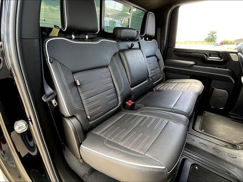 Used 2024 GMC Sierra 2500 AT4X image 36