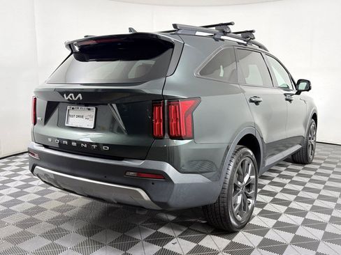 Used 2022 Kia Sorento SX Prestige w/ Rust Color Package AWD/4WD image 6
