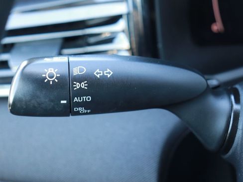 Used 2025 Toyota Camry LE image 18