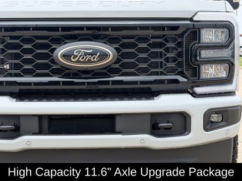 Used 2025 Ford F250 Lariat w/ Lariat Ultimate Package AWD/4WD image 4