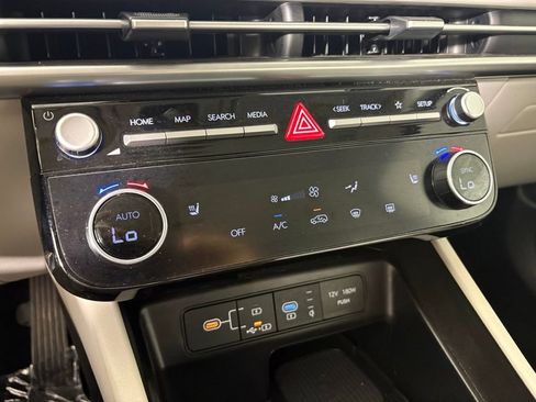 Used 2025 Hyundai Tucson SEL FWD image 32