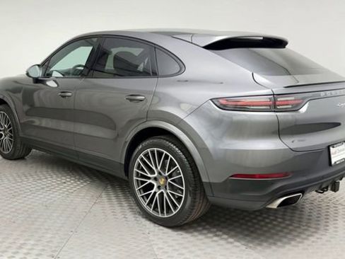 Used 2020 Porsche Cayenne Base image 4