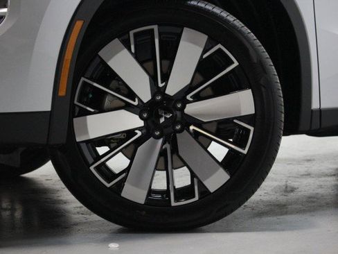 New 2025 Mitsubishi Outlander SE image 3