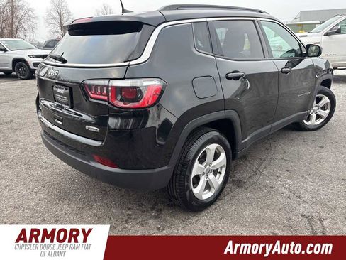 Used 2019 Jeep Compass Latitude w/ Popular Equipment Group image 4