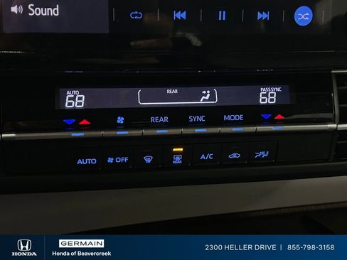 Used 2021 Toyota Sienna LE FWD image 24