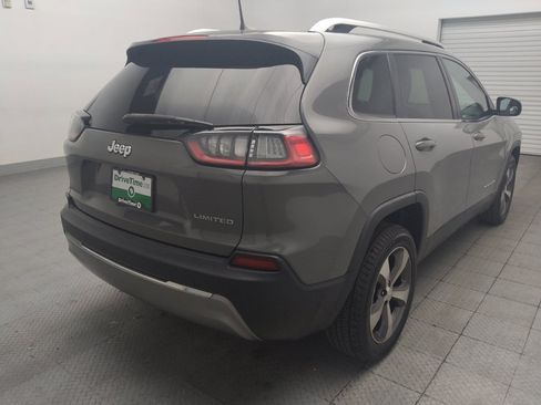 Used 2020 Jeep Cherokee Limited w/ Luxury Group FWD image 9
