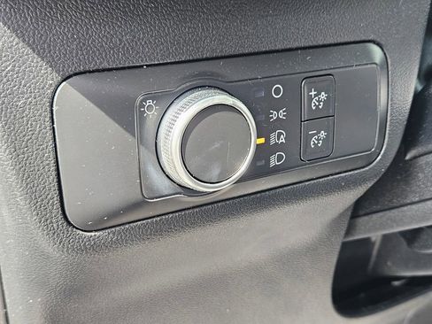 Used 2020 Ford Escape SE FWD image 18