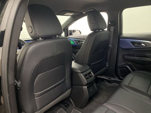 Used 2025 Chevrolet Equinox EV LT w/ Convenience Package image 15