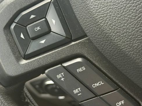 Used 2018 Ford F150 XLT w/ Equipment Group 302A Luxury AWD/4WD image 15