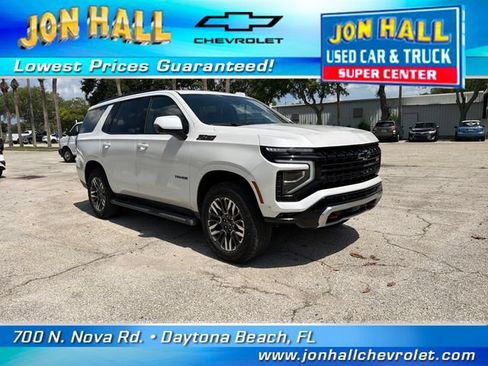 Used 2025 Chevrolet Tahoe Z71 w/ Comfort Package AWD/4WD image 1