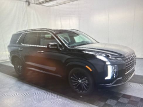 Used 2025 Hyundai Palisade Calligraphy image 5