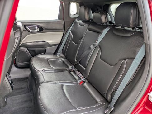 Used 2025 Jeep Compass Limited AWD/4WD image 24