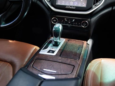 Used 2014 Maserati Ghibli S Q4 AWD/4WD image 33