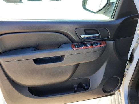 Used 2012 Chevrolet Tahoe LS image 16