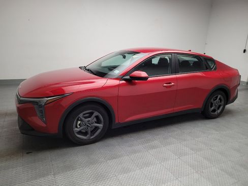 Used 2025 Kia K4 FWD image 2