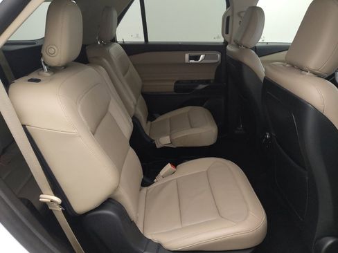 Used 2020 Ford Explorer Limited w/ Class III Trailer Tow Package image 19