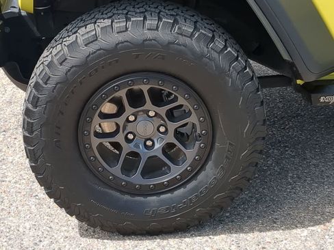 Certified 2022 Jeep Wrangler Unlimited Sport AWD/4WD image 14