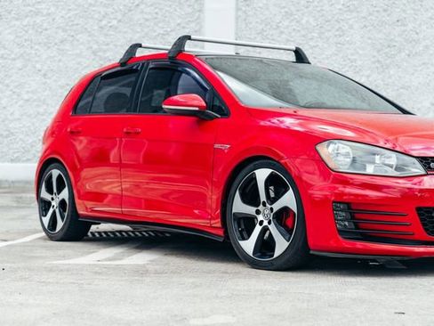 Used 2015 Volkswagen GTI S FWD image 38