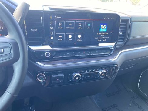 Used 2025 GMC Sierra 1500 SLT RWD image 26