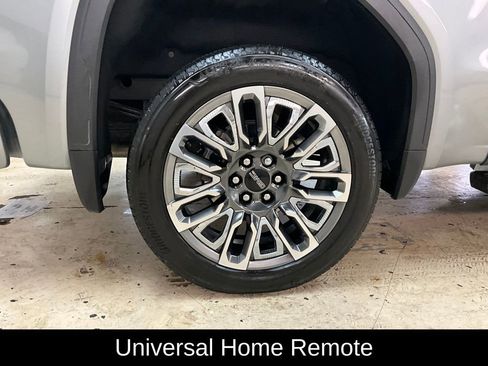 Used 2024 GMC Sierra 1500 Denali Ultimate image 16