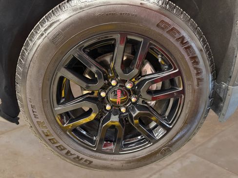 Used 2024 GMC Sierra 1500 Elevation AWD/4WD image 30