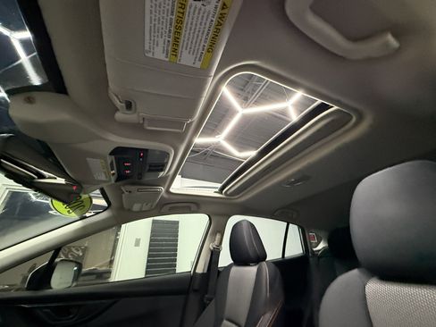 Used 2021 Subaru Crosstrek 2.0i Premium w/ Moonroof Package image 12