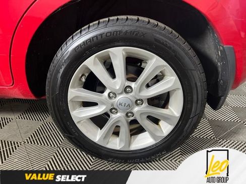 Used 2012 Kia Soul + FWD image 17
