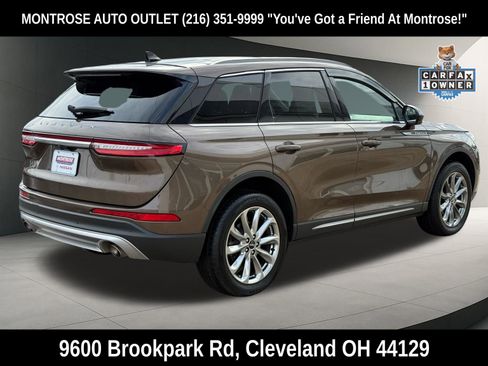 Used 2022 Lincoln Corsair AWD w/ Premium Package image 12