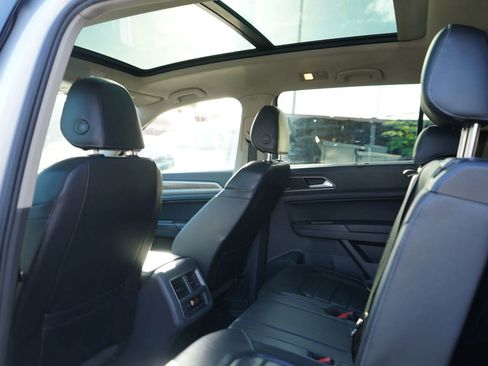 Used 2019 Volkswagen Atlas SEL Premium AWD/4WD image 17