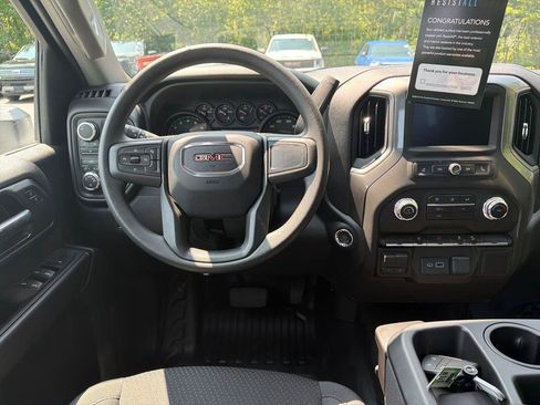 New 2026 GMC Sierra 2500 Pro w/ X31 Off-Road Package AWD/4WD image 14