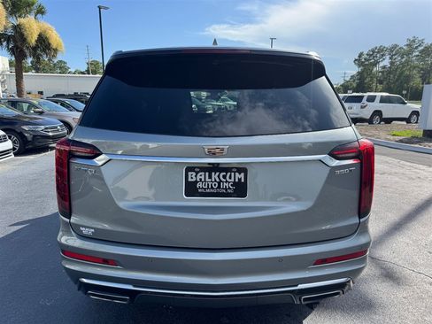 Used 2023 Cadillac XT6 Luxury FWD image 7