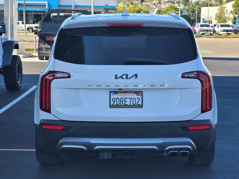 Used 2022 Kia Telluride SX w/ Towing Package FWD image 5