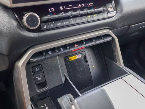 Used 2024 Toyota Sequoia Limited AWD/4WD image 17