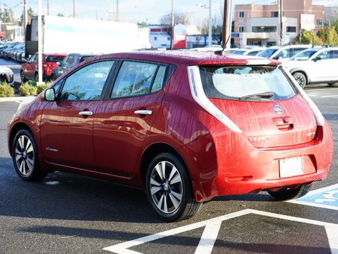 Used 2015 Nissan Leaf SL w/ Premium Package image 5