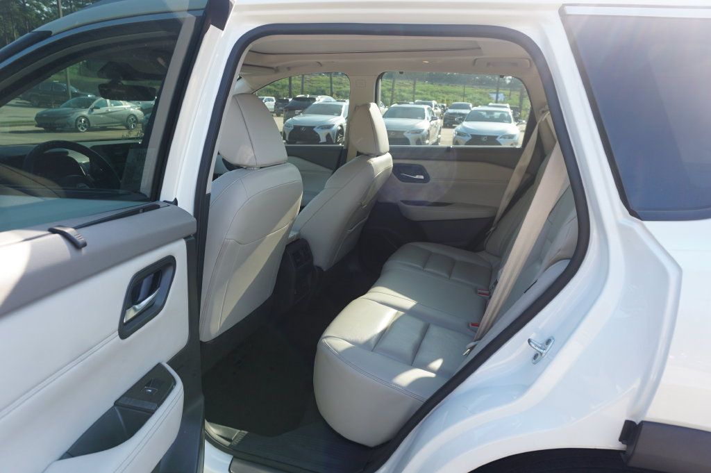 Used 2023 Nissan Rogue SL w/ SL Premium Package FWD image 15