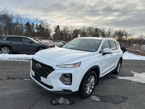 Used 2020 Hyundai Santa Fe SEL image 2