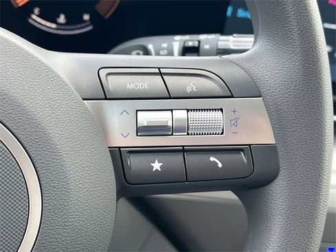 New 2026 Hyundai Kona SE image 12