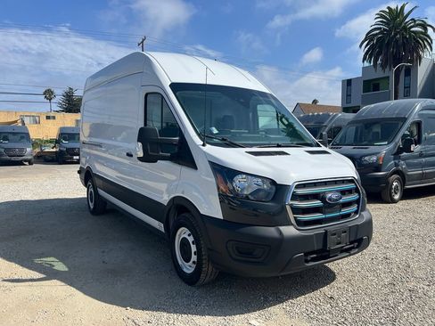 Used 2022 Ford E-Transit 148 High Roof w/ Load Area Protection Package RWD image 5