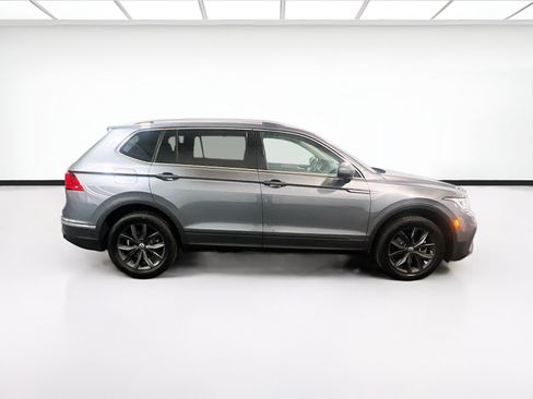 Used 2022 Volkswagen Tiguan SE FWD image 23